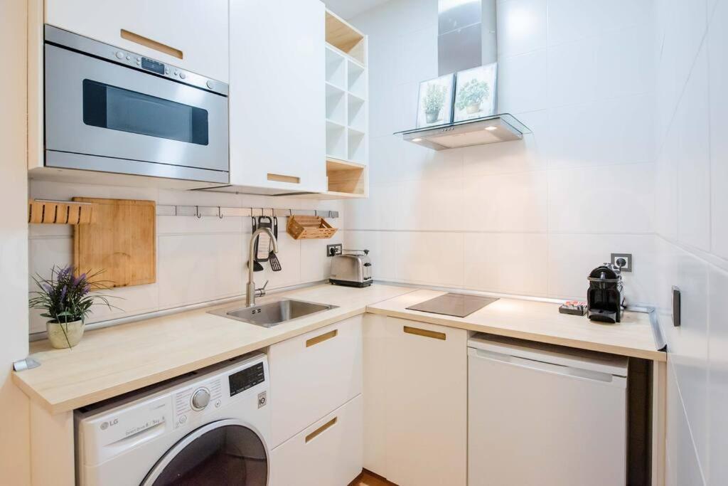 Relaxing Apartment With Parking In The Center By Rems 马拉加 外观 照片